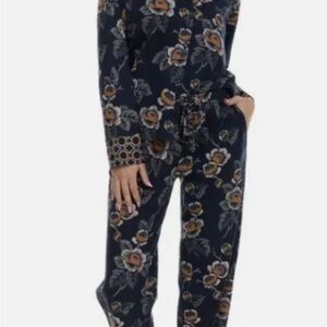 Vera Bradley Pajama Set